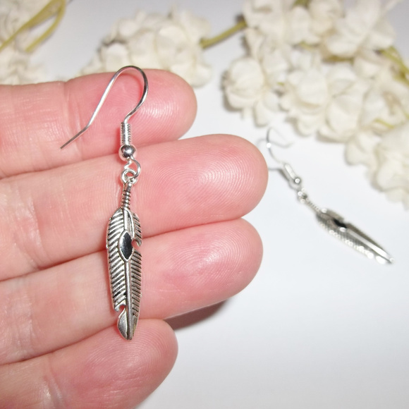 Unisex Earrings Feather Southwestern Boho NWT 4513 - Picture 6 of 6